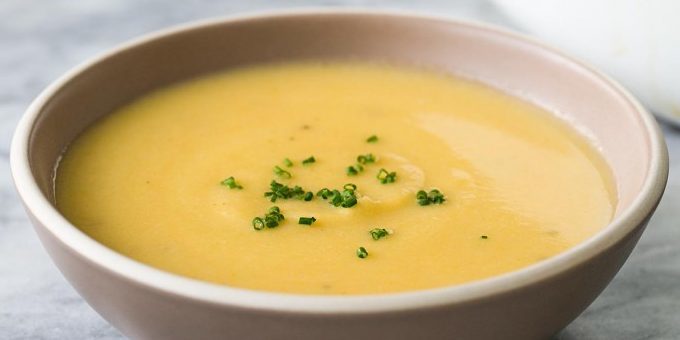 Супа със сирене и карфиол