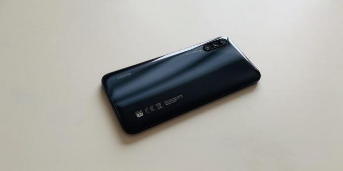 Xiaomi Mi A3: задния панел