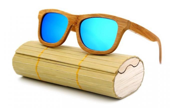 дървени слънчеви очила