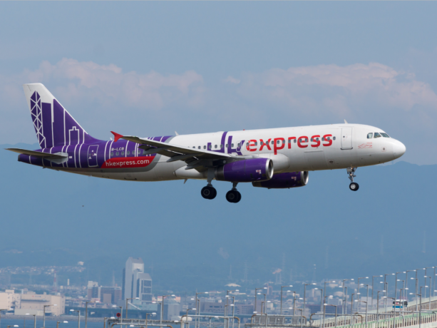 HK Express самолет