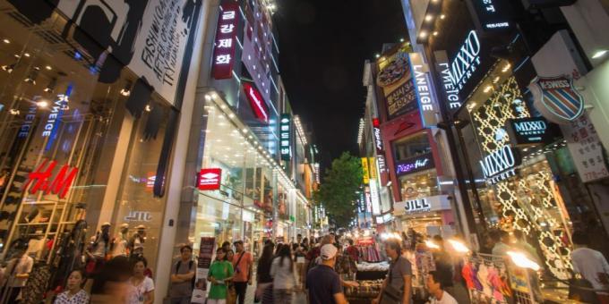 Забележителности в Южна Корея: Myeongdong търговска улица