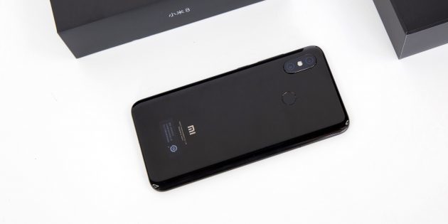 преглед Xiaomi Mi 8