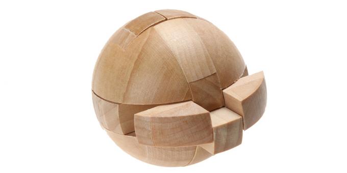 Дървена топка пъзел